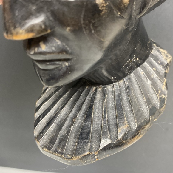 African Hand Carved Ebony Wood Bust Sculptures Tribal Head Set of Two - Picture 14 of 14